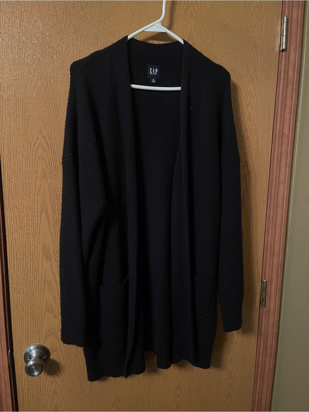 GAP Women’s Black Open-Front Cardigan